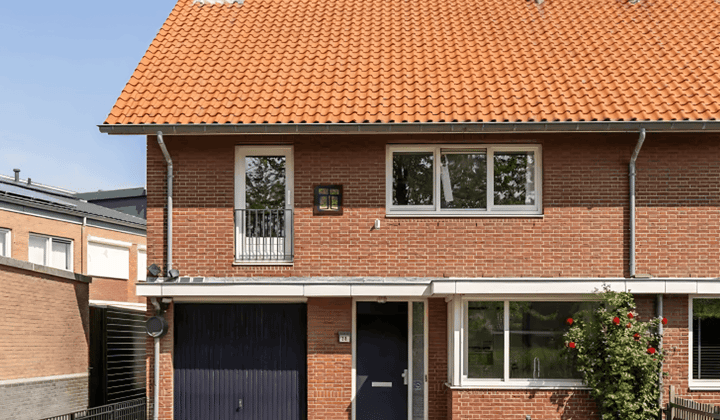Huis · 168 m² · €3300,-