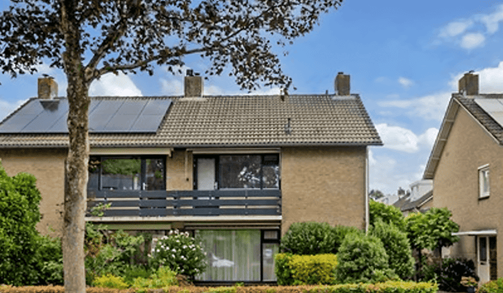 Huis · 138 m² · €2150,-