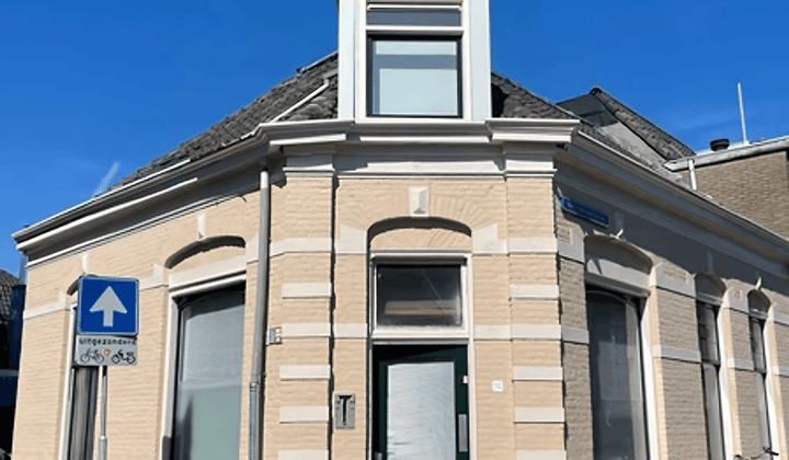 Kamer · 26 m² · €690,-