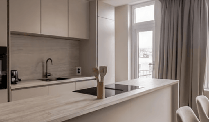 Appartement · 102 m² · €4250,-