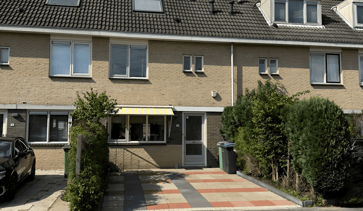 Huis · 98 m² · €3200,-
