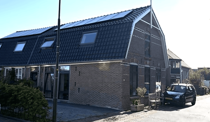 Huis · 100 m² · €1375,-