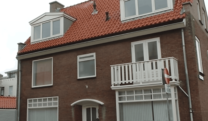 Huis · 130 m² · €2475,-