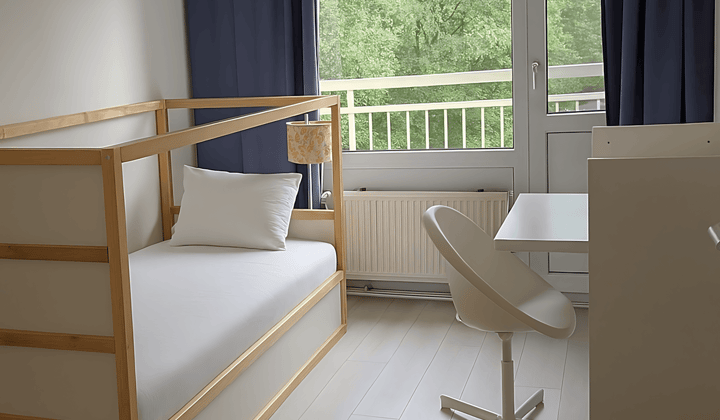Kamer · 11 m² · €1160,-