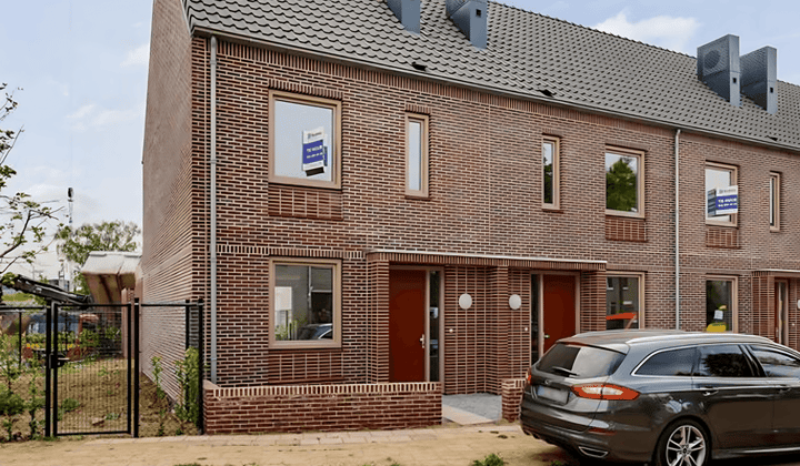 Huis · 112 m² · €1900,-