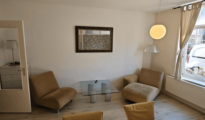 Appartement · 45 m² · €980,-