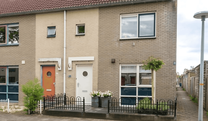 Huis · 115 m² · €2295,-