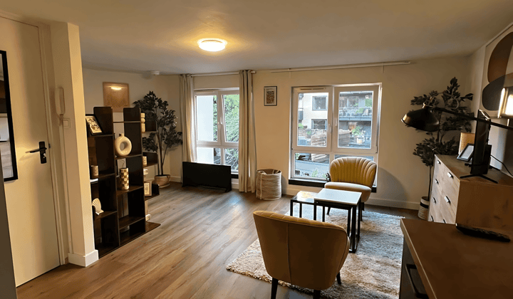 Studio · 22 m² · €1090,-