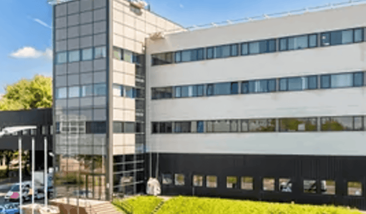 Kantoor · 66 m² · €965,-