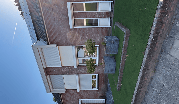 Huis · 114 m² · €2200,-