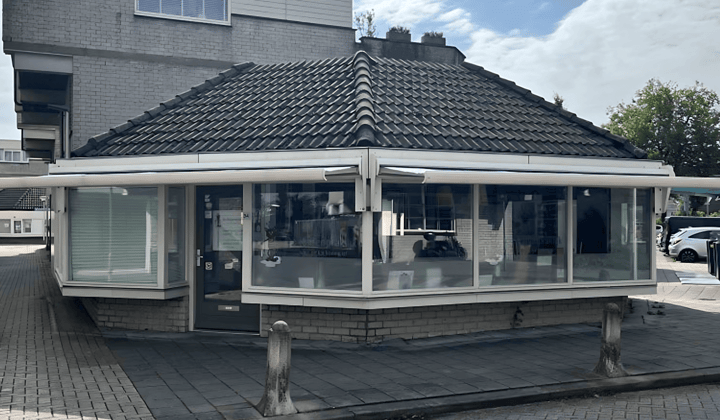 Bedrijfsruimte · 78 m² · €1695,-