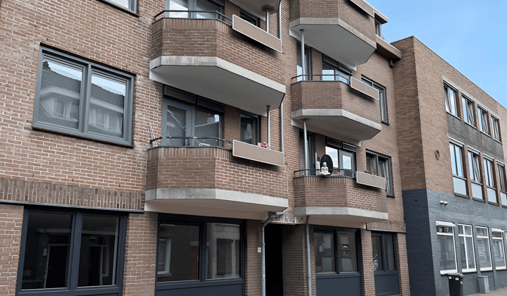 Appartement met Balkon en Dichtbij Centrum, Geen Huisdieren