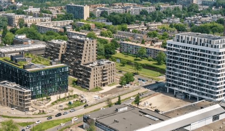 Appartement · 84 m² · €1100,-