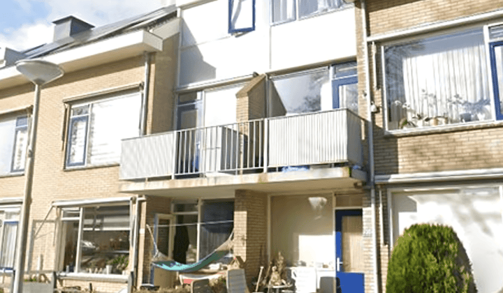 Huis · 67 m² · €764,-