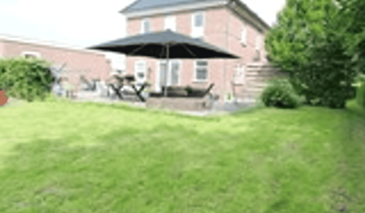 Huis · 241 m² · €6500,-