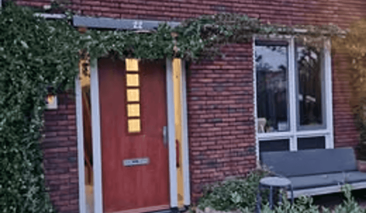 Kamer met 1 slaapkamer en badkamer
