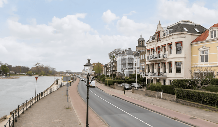 Huis · 141 m² · €2500,-