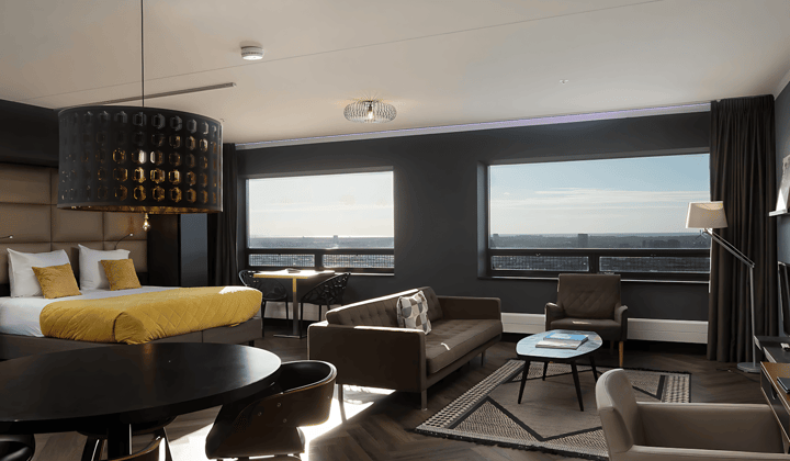 Studio · 78 m² · €3370,-
