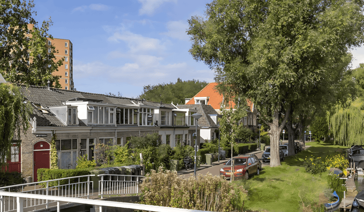 Huis · 65 m² · €2100,-