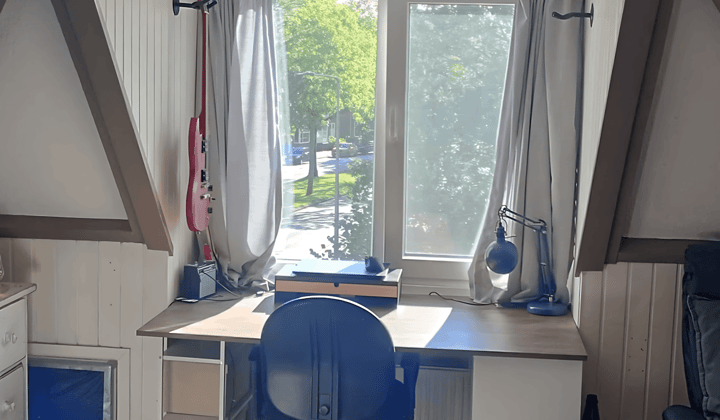 Kamer · 15 m² · €450,-