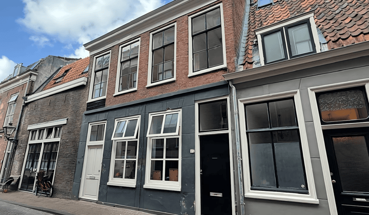 Kamer · 77 m² · €610,-
