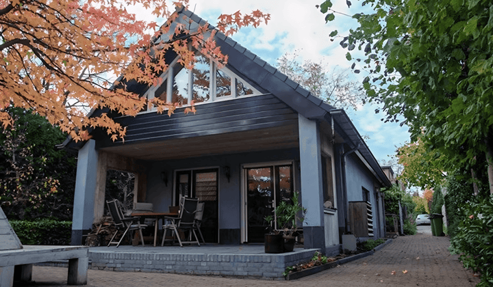Huis · 93 m² · €2100,-