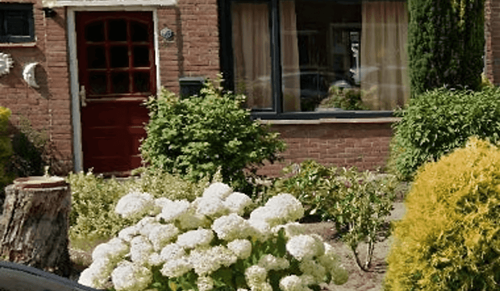 Huis · 132 m² · €1875,-