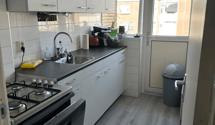 Kamer · 12 m² · €880,-