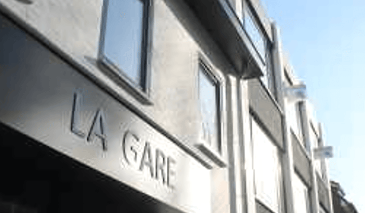 Appartement · 54 m² · €1075,-