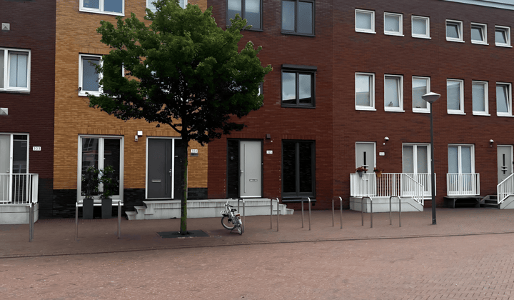 Huis · 150 m² · €2500,-