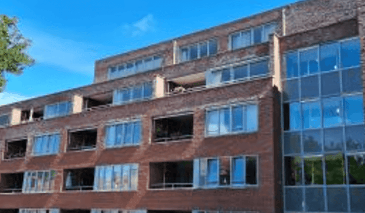 Appartement · 80 m² · €1035,-