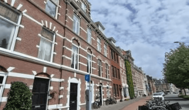 Huis · 50 m² · €2030,-