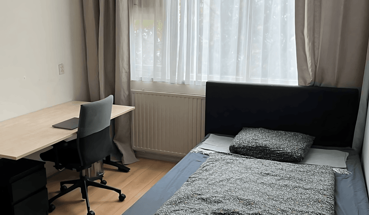Kamer · 14 m² · €690,-