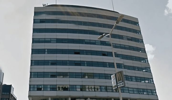 Gemeubileerde studio met parkeermogelijkheid en registratie