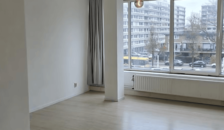 Studentenkamer 19 m² met parkeergelegenheid en gestoffeerd