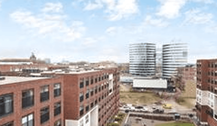 Studio · 30 m² · €2150,-