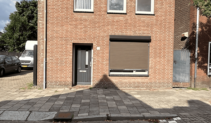Kamer · 11 m² · €559,-