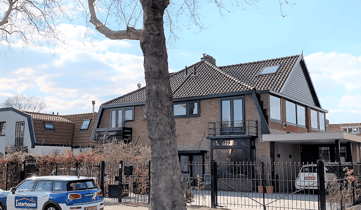 Huis · 245 m² · €5950,-