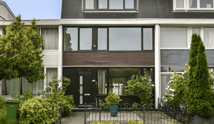 Huis · 167 m² · €3750,-