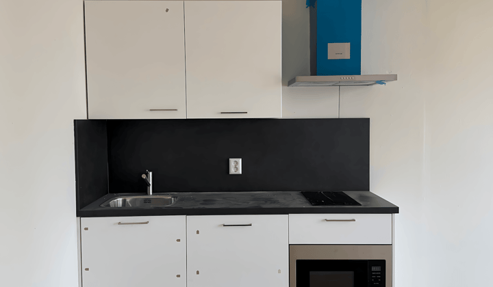 Kamer · 25 m² · €669,-