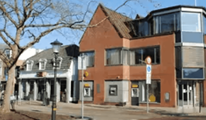 Huis · €2500,-