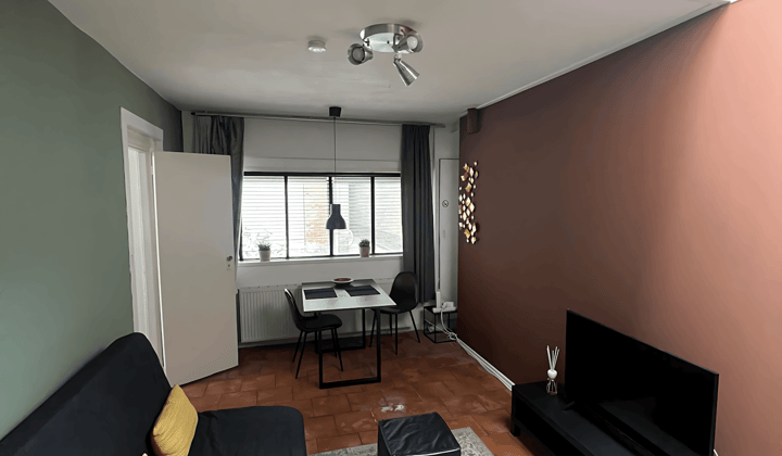 Appartement · 30 m² · €1050,-
