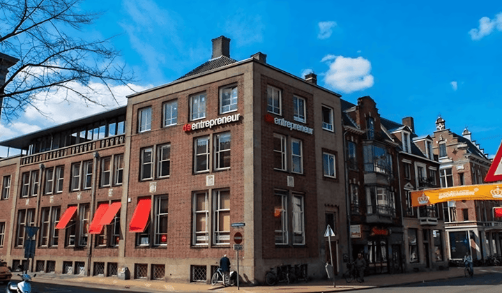 Appartement · 65 m² · €1528,-