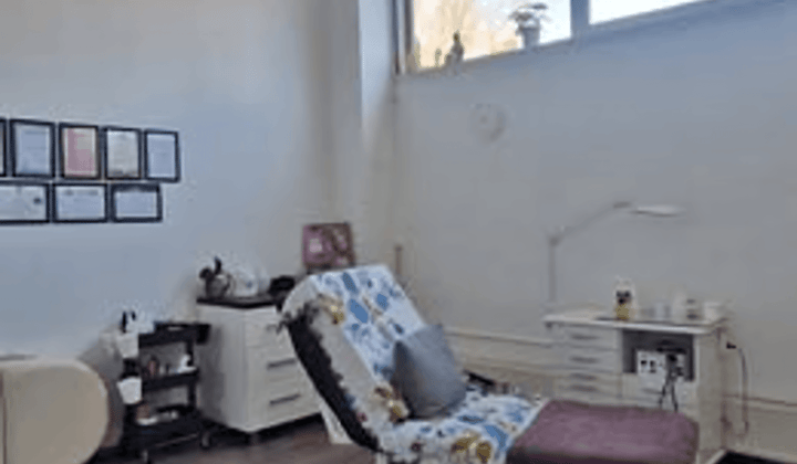 Bedrijfsruimte · €625,-