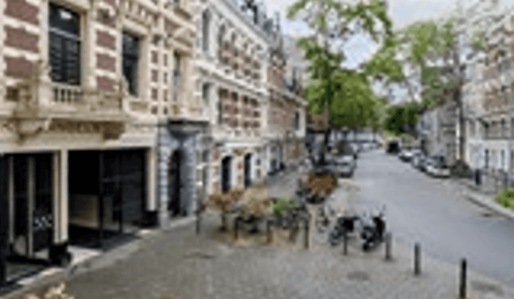 Kantoor · 187 m² · €4150,-
