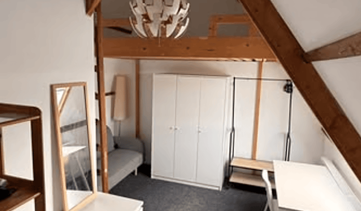 Kamer · €650,-