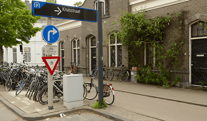 Huis · 46 m² · €940,-
