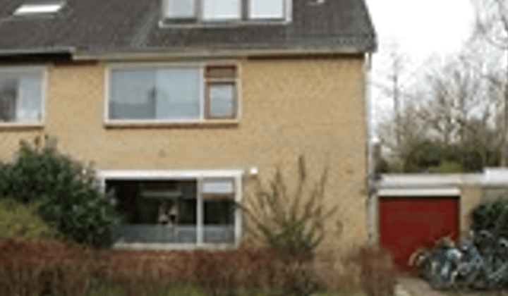 Kamer · 25 m² · €903,-
