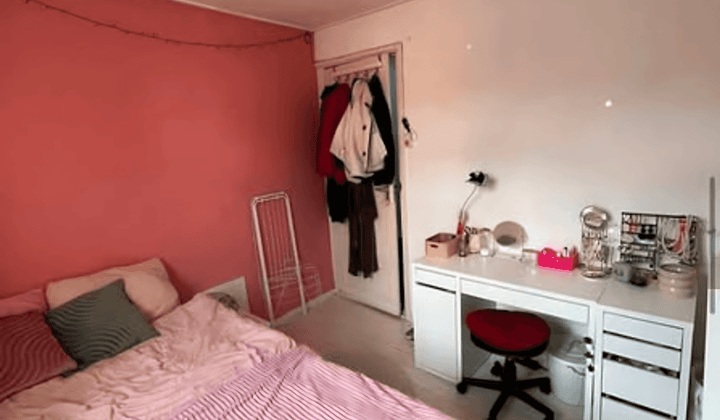Kamer · 11 m² · €555,-