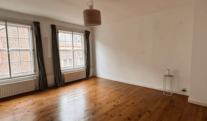 Kamer · 20 m² · €1300,-